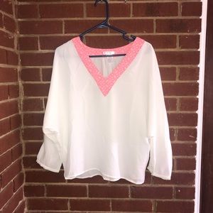 Very cute flowy shirt